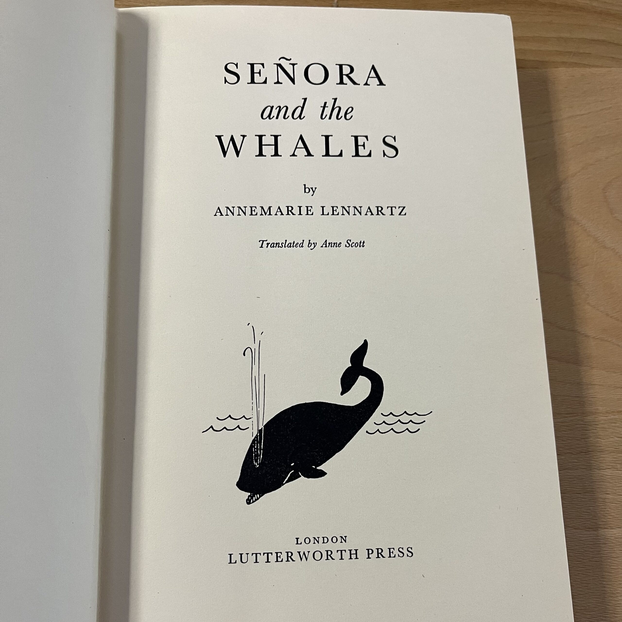 Señora and the Whales by Annemarie Lennartz - Image 6